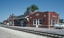 AT&SF Depot, Strong City, KS August 1983 5 x 7 Photo picture