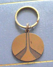 vintage brass 1982 OLDSMOBILE Key Return Service keychain * GM Retro logo * TROY picture