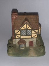 1991 The Cornwall Cottage Collection Welcome Inn BH17 Porcelain Hand Painted 3” picture