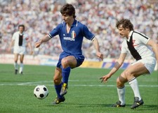 1982 Italian League Serie A Udinese 1 v Juventus 5 Juventus strike- Old Photo picture