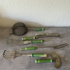 7-Vintage Farmhouse Green Handle Wood Kitchen Utensils Spatulas Forks Strainer picture
