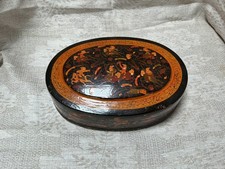 VINTAGE HAND-PAINTED PAPIER - MACHE LAQUER BOX LIKELY ORIGINATING TRADITIONAl picture