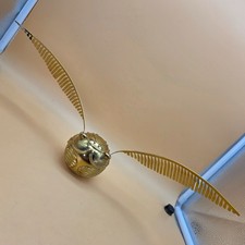 Best Seller Pottery Barn Harry Potter Golden Snitch Clock - New Battery - Works picture