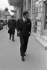 Marcello Mastroianni in the street in Paris November 1964 Old Photo picture