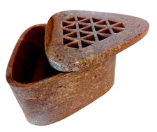 VTG Carved Stone 5