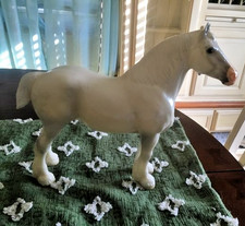 Breyer * Gladwins Lucky Grey Lady * Breyerfest 2003 Traditional Model Horse VGC picture