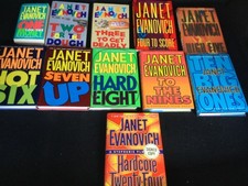 Lot of 11 STEPHANIE PLUM Novels by JANET EVANOVICH/ 1-10 + Signed 24/ 10 HC 1 PB picture