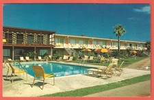 GAIDO’S MOTEL, GALVESTON, TEXAS - Swimming Pool-1970s Postcard-Pub. by Neunlist picture