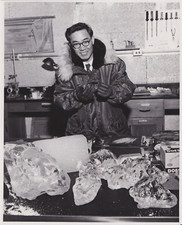 1954 Press Photo Physicist Dr. Ukichiro Nakaya picture