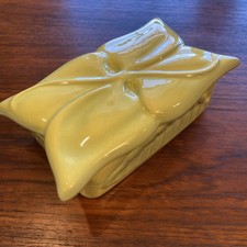 Vintage Green Yellow Ceramic Trinket Box Lidded Jewelry Box with Leaf pattern picture