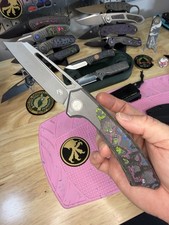 Gecko Custom Knifeworks Pictus xL, BROP Exclusive, 80s Camo, 1/50 picture