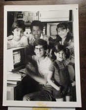 PRESS PROMO PHOTO 1983 TV SHOW WHIZ KIDS MATTHEW LABORTEAUX & ANDREA ELSON Z798 picture