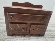 Vintage Wooden Recipe Box Retro Kitchen Decor  granny core (missing one little picture