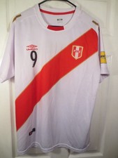 PERU National Team Authentic White UMBRO Jersey GUERRERO #9 Size Large  picture