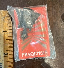 Vintage Infant Jesus of Prague PRAGENSIS Metal Pin Badge New Sealed on Card picture