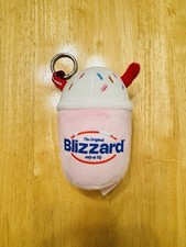 Dairy Queen DQ Mystery Blizzard Buddies 2026 - Pink picture