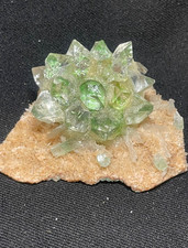 AWESOME GREEN APOPHYLLITE QUARTZ FLOWER FORMATION ON HEULABDITE MINERAL picture