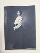 Antique 1903 Edwardian Woman Portrait Photograph Platinum Print Studio picture