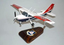 USAF Civil Air Patrol Cessna 182 Civilian Auxiliary Desk Model 1/24 SC Airplane picture