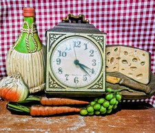 Vintage 1970s Burwood New Haven Wine & Cheese Kitchen Wall Clock – Retro Kitsch picture