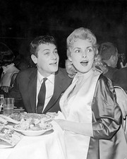Famous film actors Tony Curtis pregnant wife Janet Leigh are at di- Old Photo picture