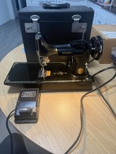 Vintage Singer Featherweight 221 Black Sewing Machine W/ Case PedalWorking picture