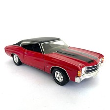 Maisto 1971 Chevrolet Chevelle SS 454 Special Edition Red 1/18 Diecast Model Car picture