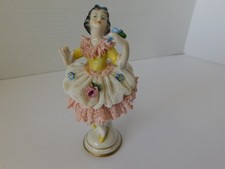 STUNNING ANTIQUE / VINTAGE DRESDEN FIGURINE PORCELAIN LACE DANCER - GERMANY picture