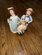 1999 Set Of 3 Byers Choice The Carolers Croquet Players Family picture