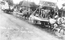 4th July Parade Horseshoe Float Monroe Washington WA - Reprint picture