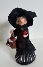 2016 Annalee Halloween 9” Hag Witch With Basket Of Apples And Spider New picture