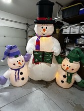 Gemmy 8 Ft Snowman Family Trio Christmas Carolers Lighted Airblown Inflatable picture