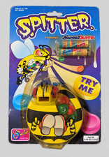 Vintage 1998 Spitter Hornet SweeTARTS Motorized Candy Dispenser Original Card picture