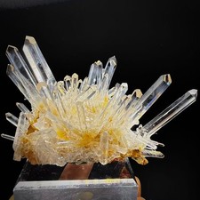 Natural Extremely transparent blue fog Limulia quartz crystal cluster Specimen picture