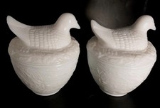 Vgt Pair Avon Doves In Basket Weave  Textured  Base, Trinket Or Candy Dish 1970s picture