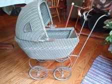 1900’s Antique Victorian Green Wicker Pram Baby Doll Buggy/Carriage Stroller 26