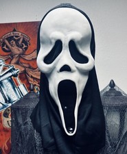 30th Anniversary Ghostface Fun World Glow In The Dark Scream Mask picture