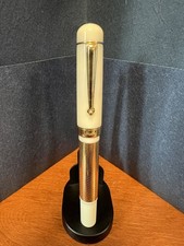 Delta Nautilus Fountain Pen - Ivory White w/ Gold Vermeil 18K Gold M Nib picture