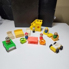 18 vintage Fisher Price Little People pieces furniture cars mom dad kids more picture