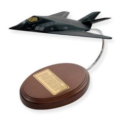 USAF Lockheed F-117A Nighthawk Stealth Fighter Desk Jet Model 1/93 AK Airplane picture