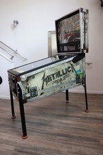 2013 Stern METALLICA ROAD CASE PINBALL MACHINE   