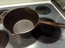 Lodge 3 quart cast iron sauce pot vintage 5SP picture