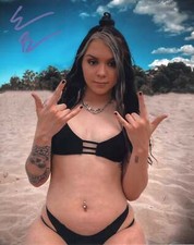 Cora Jade (as Elayna Black) (8x10) NXT WWE photo signed auto autographed picture