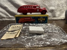 Vintage ERTL 1993 Texaco 1939 Dodge Airflow Tanker Truck Bank Collectors Series picture