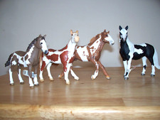 SCHLEICH PAINT PINTO FAMILY STALLION 13616 13241 MARE 13696 FOAL 13695 HORSE LOT picture