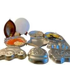 Vtg Wilton Cake Pans Lot Of 9 PLUS TURNTABLE SEE FULL DESC picture