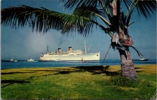 Ocean Liner Arriving at Honolulu Hawaii HI Chrome Postcard XM20 picture