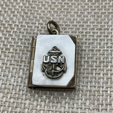 Vintage Antique WWII Sweetheart USN US Navy Locket Necklace Pendant Gold Filled picture