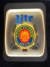 Vintage Miller Lite A Fine Pilsner Beer Lighted Bar Sign Everbrite 19”x14” Works picture
