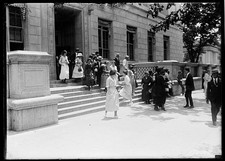 Photo:1910s Women and Men on Steps of Public Building Crowd picture